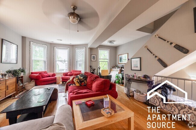 Building Photo - 3023 N Oakley Ave