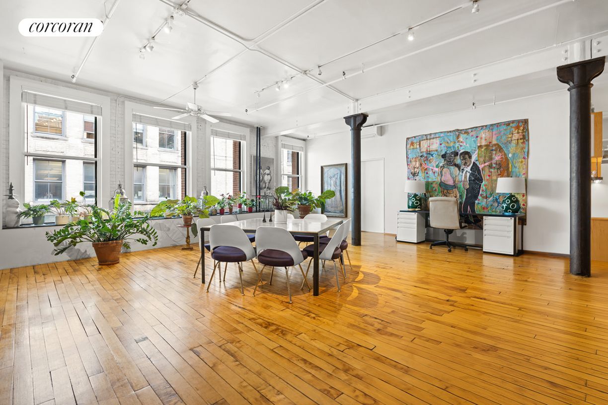 Primary Photo - 284 Lafayette St