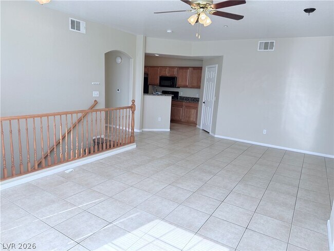 Foto del edificio - 5855 Valley Dr