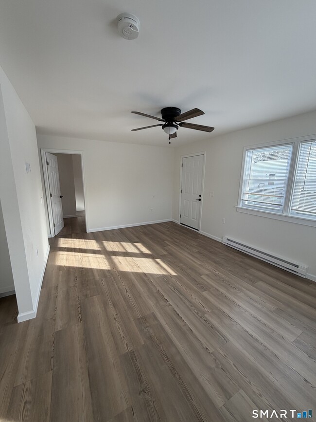 Foto del edificio - 2 Waco Ct