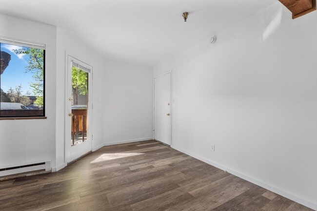 1x1- 490 sf - Pepper Park