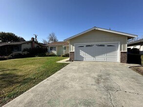 Building Photo - 965 Amstutz Dr