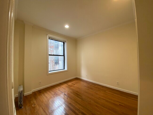 Building Photo - 1590 Amsterdam Ave