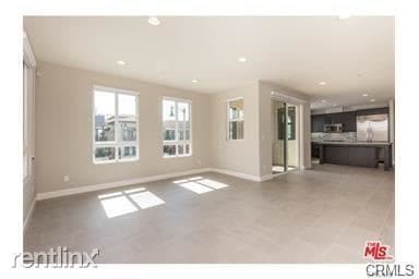 Building Photo - 12895 W Runway Rd