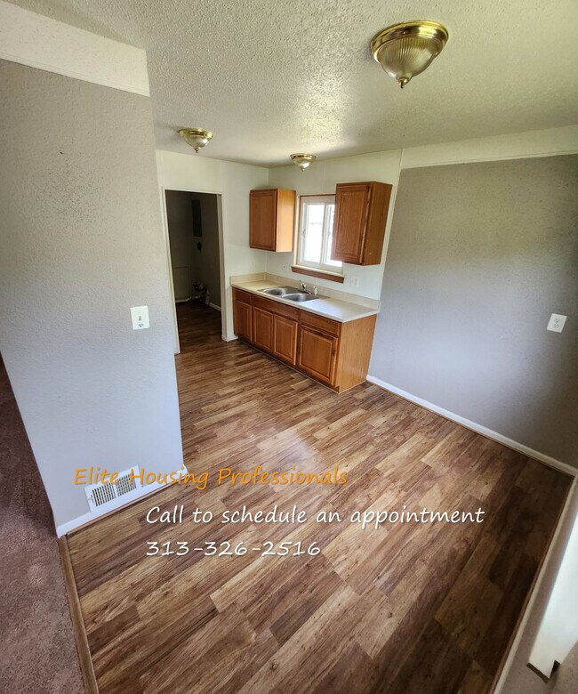 Building Photo - 5892 Bailey St