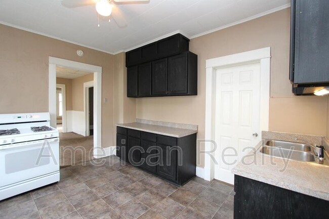 Foto del edificio - 820 Watson St SW