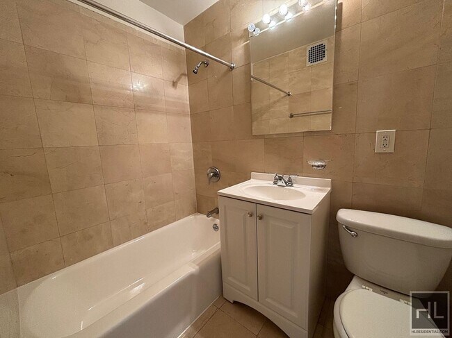 Foto del edificio - EAST 49 STREET