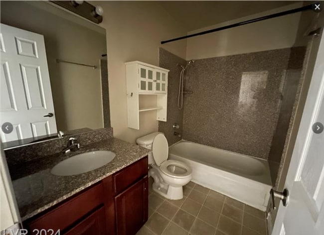 Building Photo - 5062 River Glen Dr