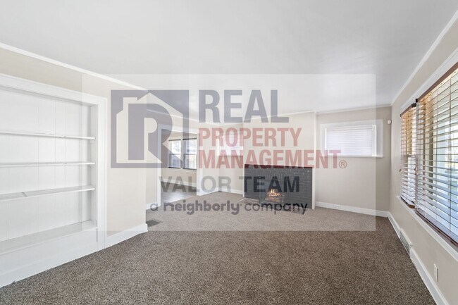 Building Photo - Section-8 Ready 3 Bedroom, 2 Bathroom Home