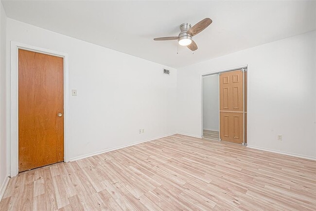 Building Photo - 11431 Hillcroft St
