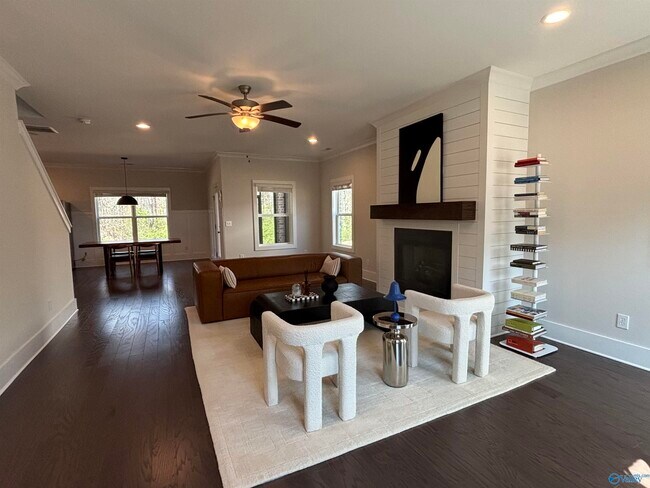 Foto del edificio - 109 Pitalo St