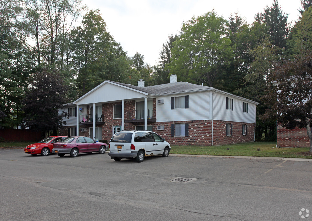 Foto del edificio - Maple Wood Apartments