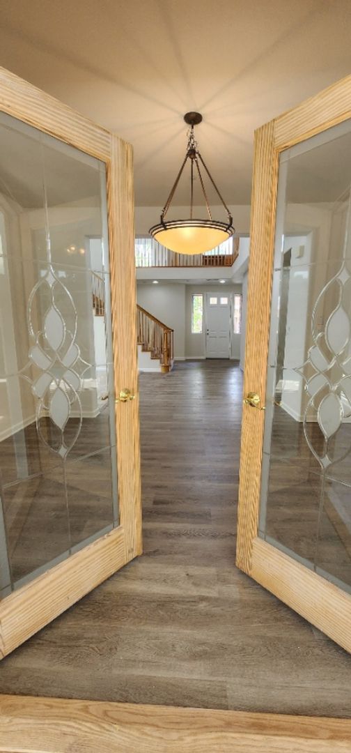 Foto del edificio - Large Spacious and Bright Home for Lease P...
