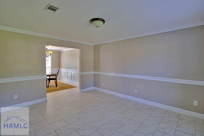 Building Photo - 305 Largo Ct