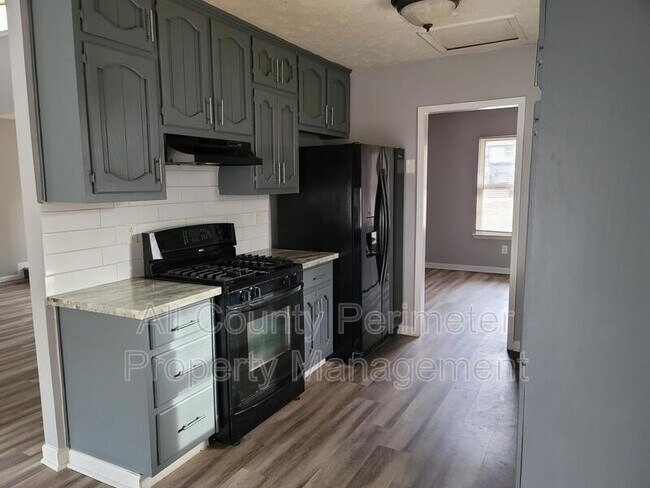 Foto del edificio - 195 Huntington Ct