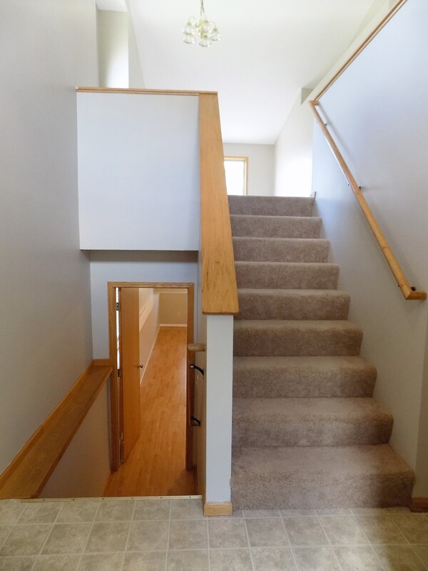 Foto del edificio - 9224 Orchard Ln