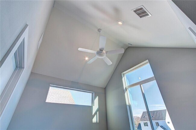 Foto del edificio - 3602 Clary Wy