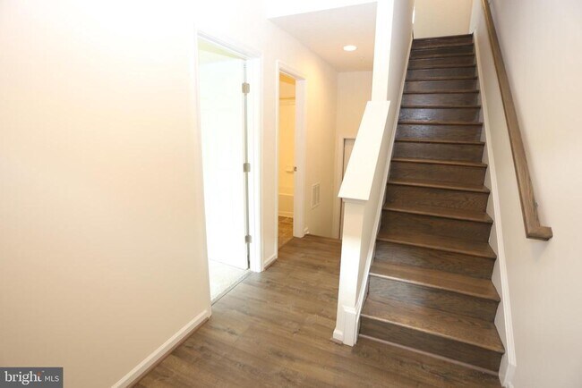 Building Photo - 14317 Summit View Ln