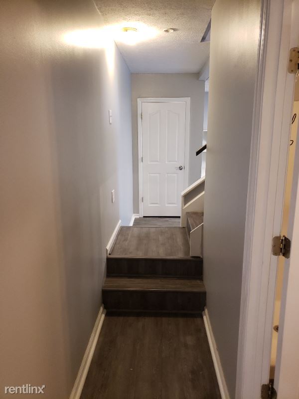 Building Photo - 2 br, 2 bath Townhome - 500 Bantam Ridge Road