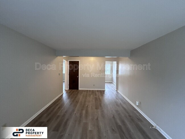 Foto del edificio - 446 Olian Dr