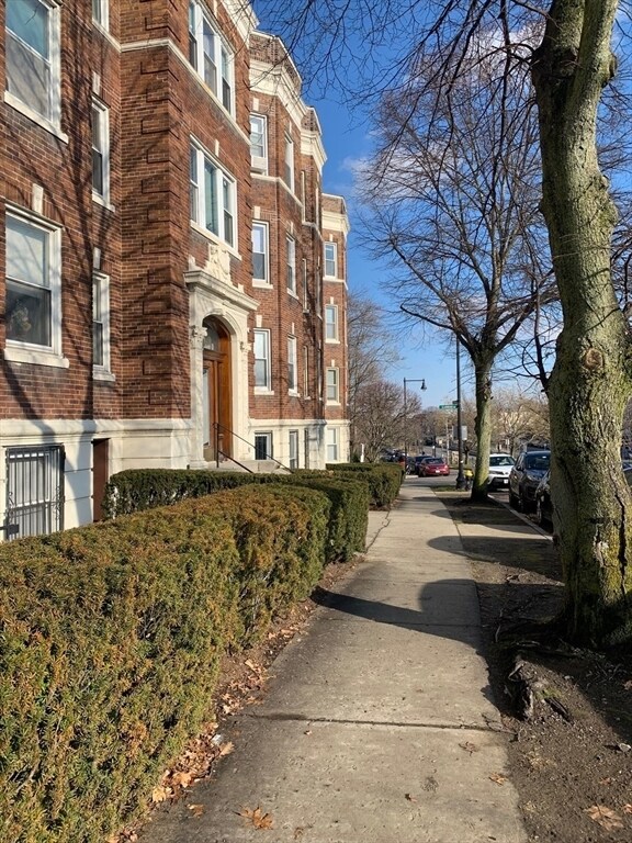 Foto del edificio - 1633 Commonwealth Ave