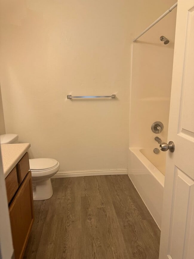 Building Photo - 727 E 1500 S
