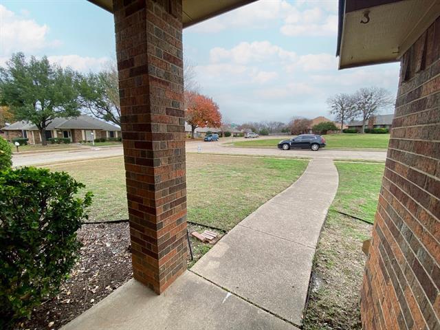 Foto del edificio - 1531 La Paz Dr