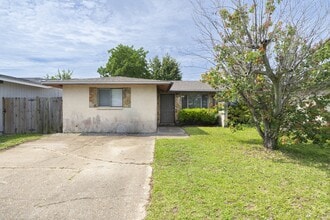 Building Photo - 1125 Bradley Cir
