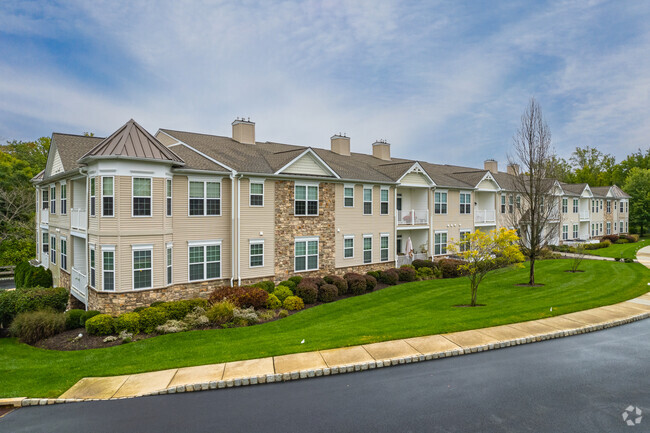 Building Photo - Foxfield Villas