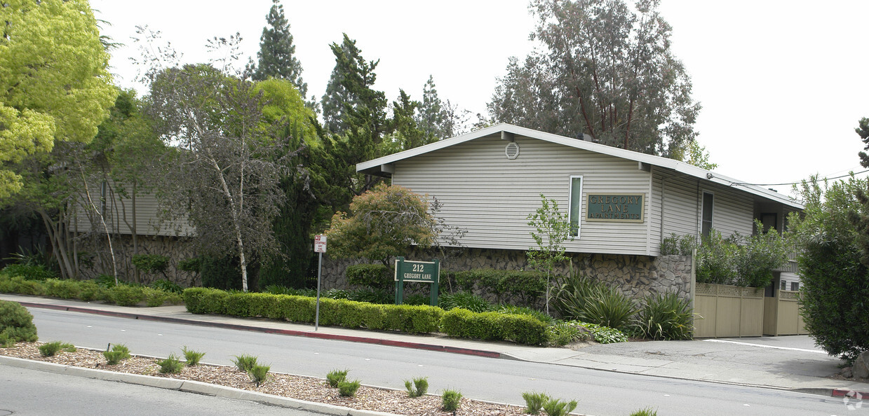 Primary Photo - Gregory Lane Apartments