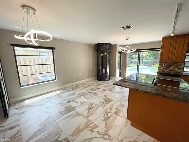 Building Photo - 3 br, 3 bath House - 6448 Sweet Maple Ln