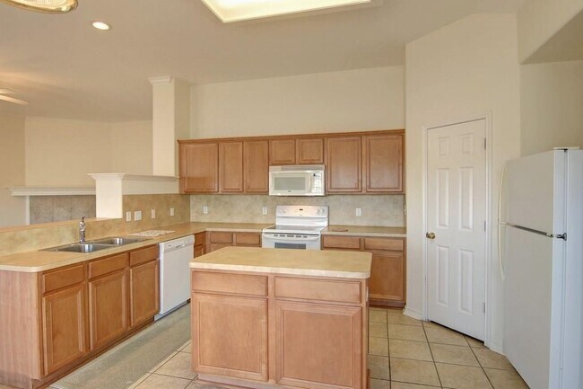 Foto del edificio - 5937 Sutherland Dr