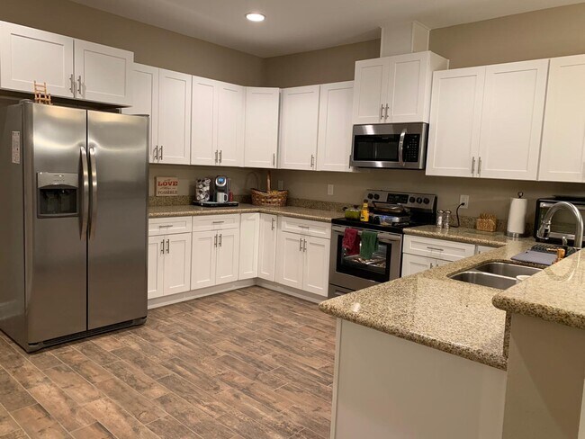 Kitchen - 2273 Palo Alto St