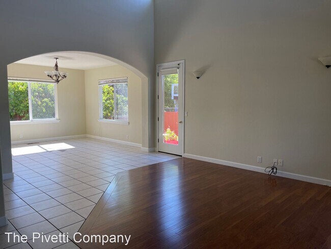 Foto del edificio - 5 br, 3 bath House - 1921 Calistoga Drive