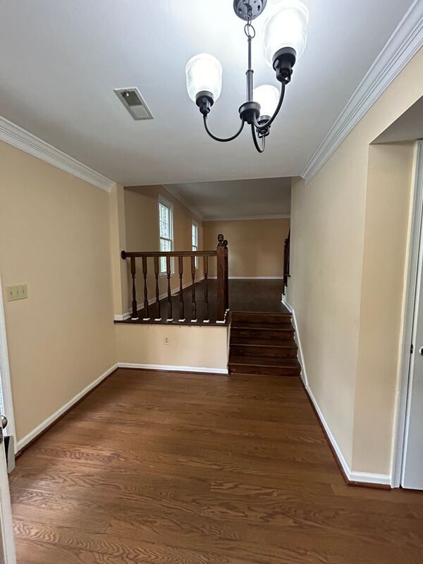 Building Photo - 1170 Wicker Dr