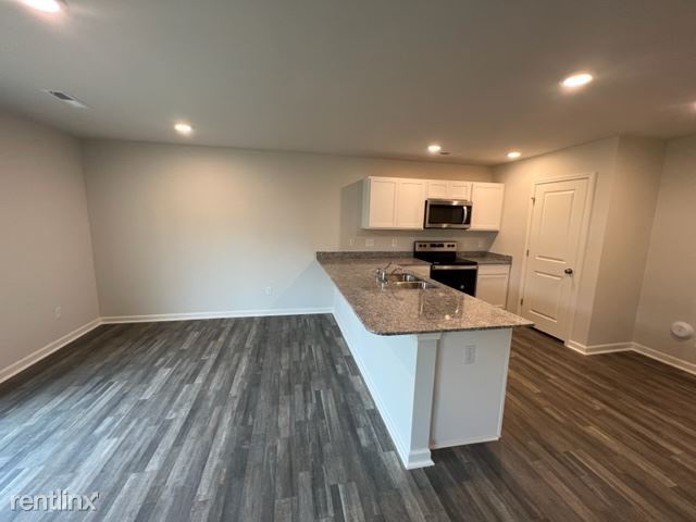 Building Photo - 4 br, 2.5 bath House - 1691 Windcrest Rd 1691