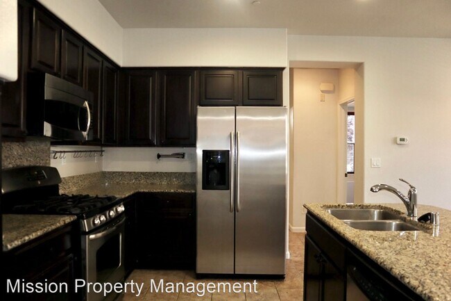 Building Photo - 2 br, 2 bath House - 34109 Spezia Ter