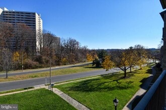 Building Photo - 6135 Edsall Rd