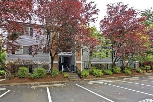 Primary Photo - 1011 156th Ave NE