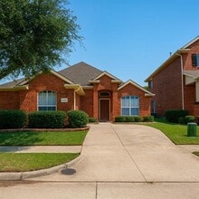 Building Photo - 4201 Carmel Mountain Dr