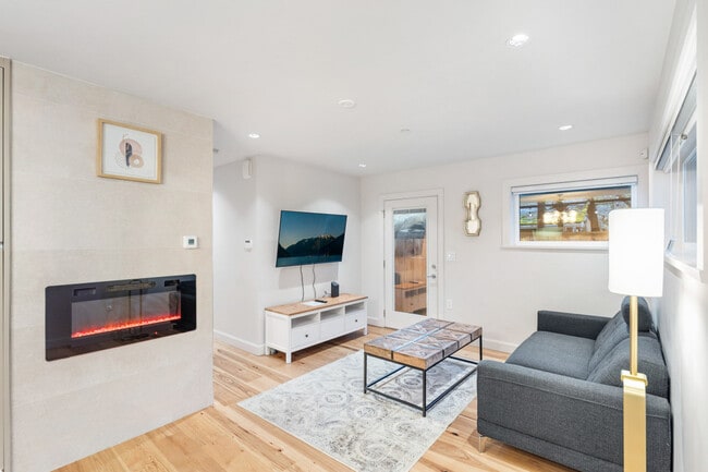 Photo du bâtiment - 2764 W 10th Ave