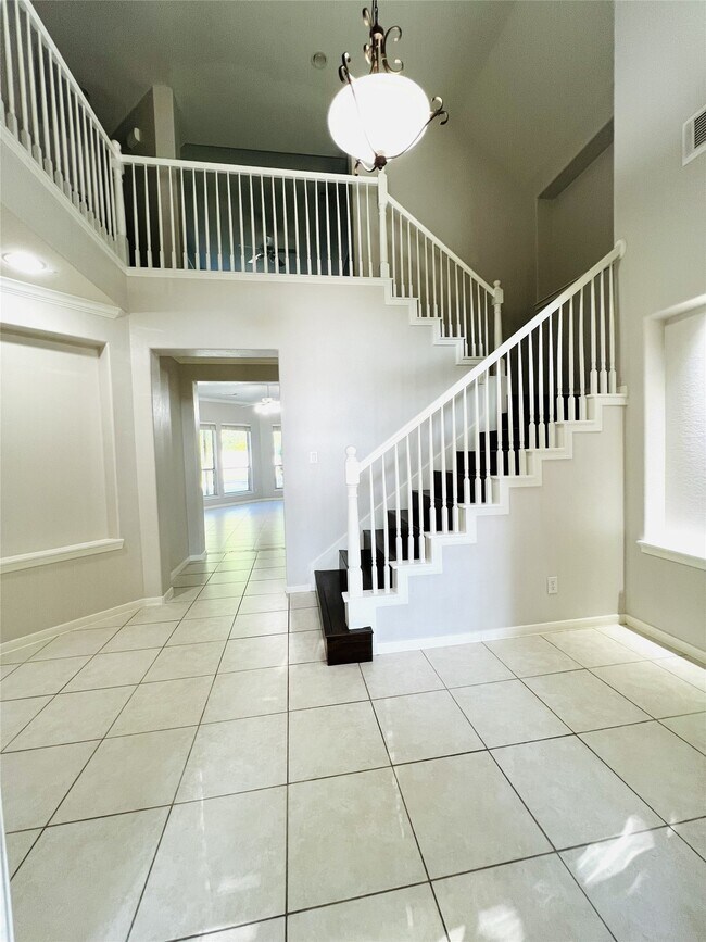 Building Photo - 23703 Banning Point Ct