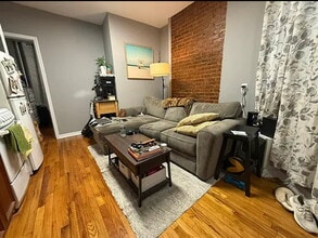 Building Photo - 1374 1st Ave