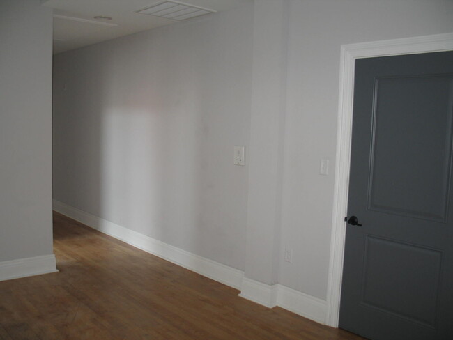 Building Photo - 3755 Lindell Blvd