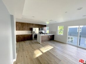 Building Photo - 1552 Winona Blvd