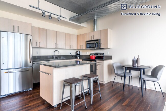 Foto del edificio - 520 Occidental Ave S