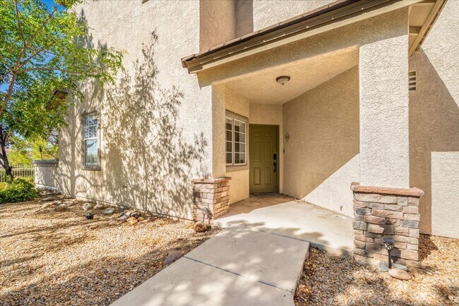 Building Photo - Spacious Open-Concept Summerlin Home with Balcony, Fireplace & Ensuite Bedrooms