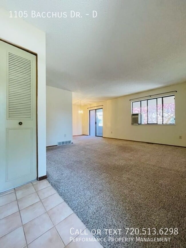 Foto del edificio - 1105 Bacchus Dr