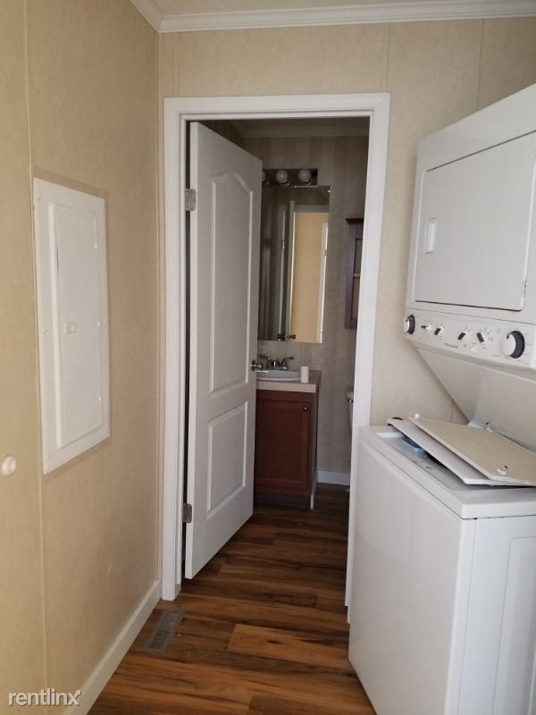 Building Photo - 3 br, 3 bath Mobile Home - 15 N. 4th