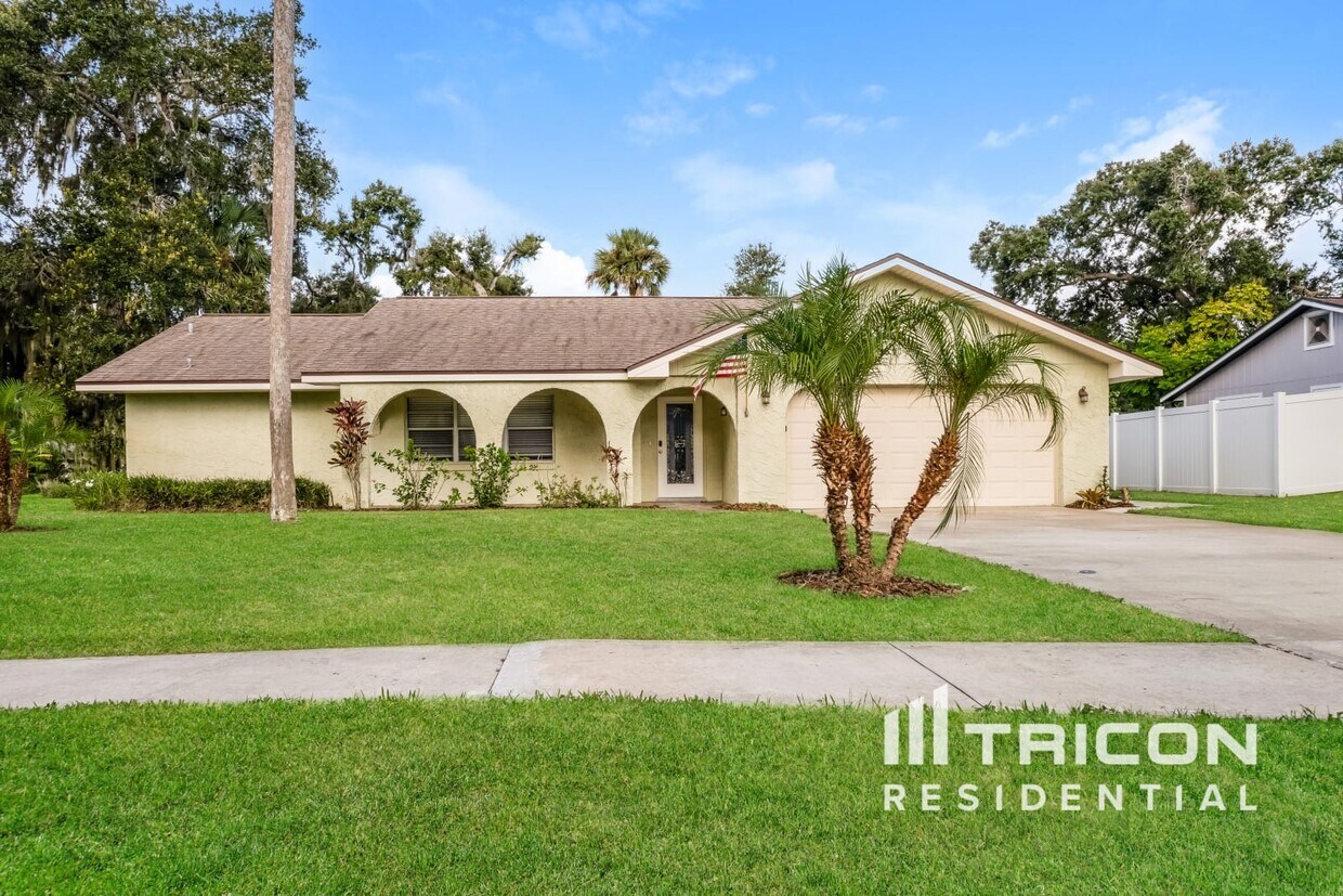Foto principal - 361 Sagewood Dr